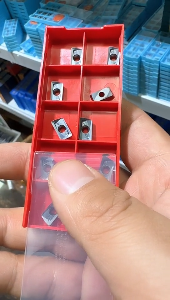 1135  1盒88888888