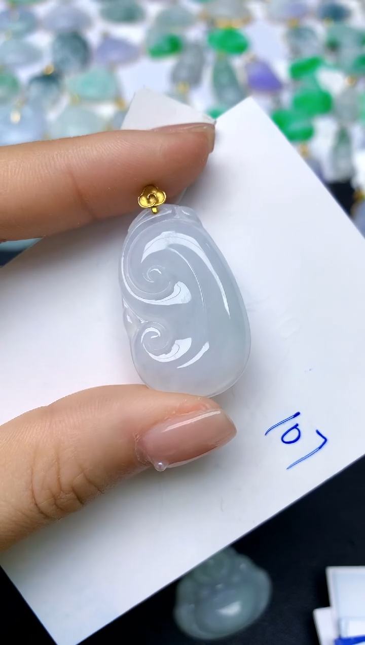 【闪购商品】翡翠颈饰18K金镶嵌天然A货翡翠