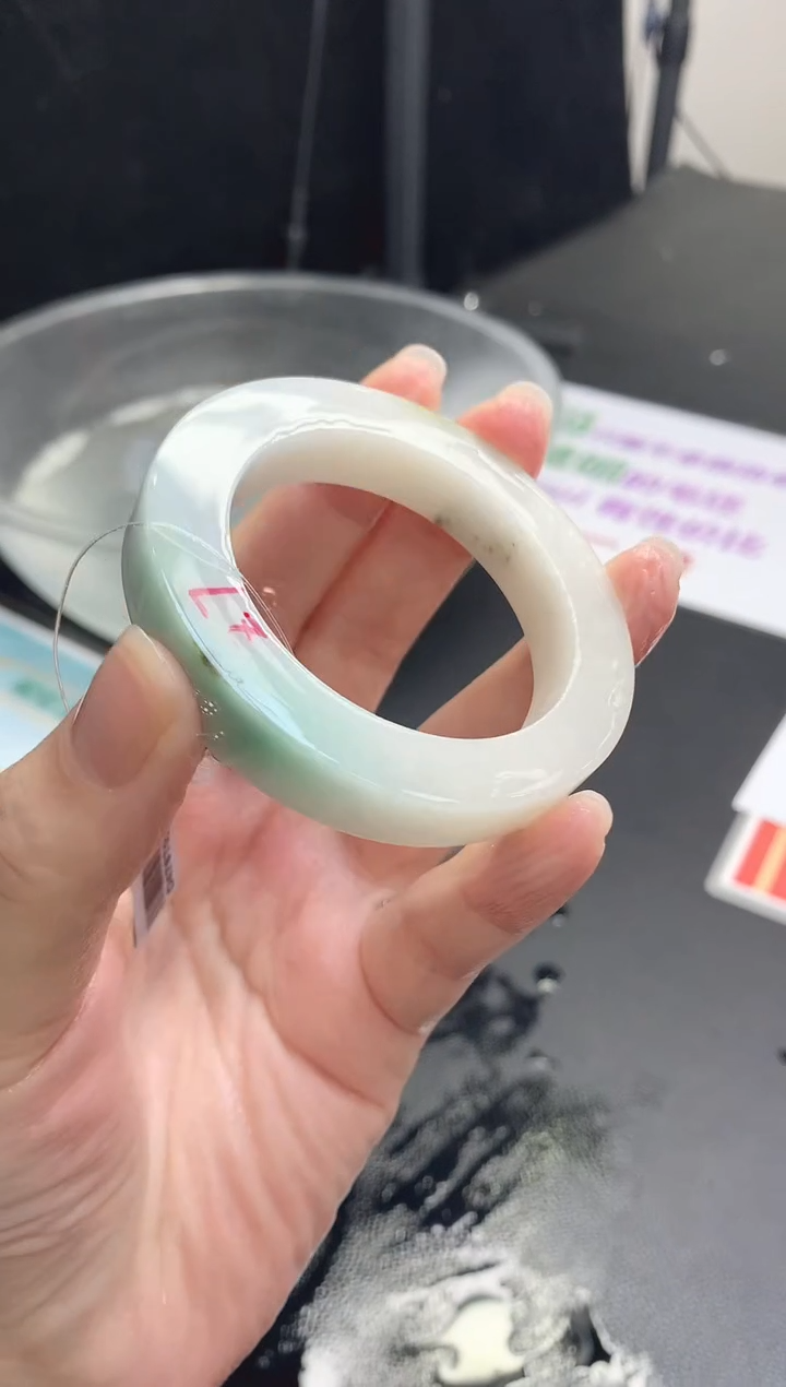 【闪购商品】定制翡翠手镯未镶嵌17 49-53泥 50-52圆