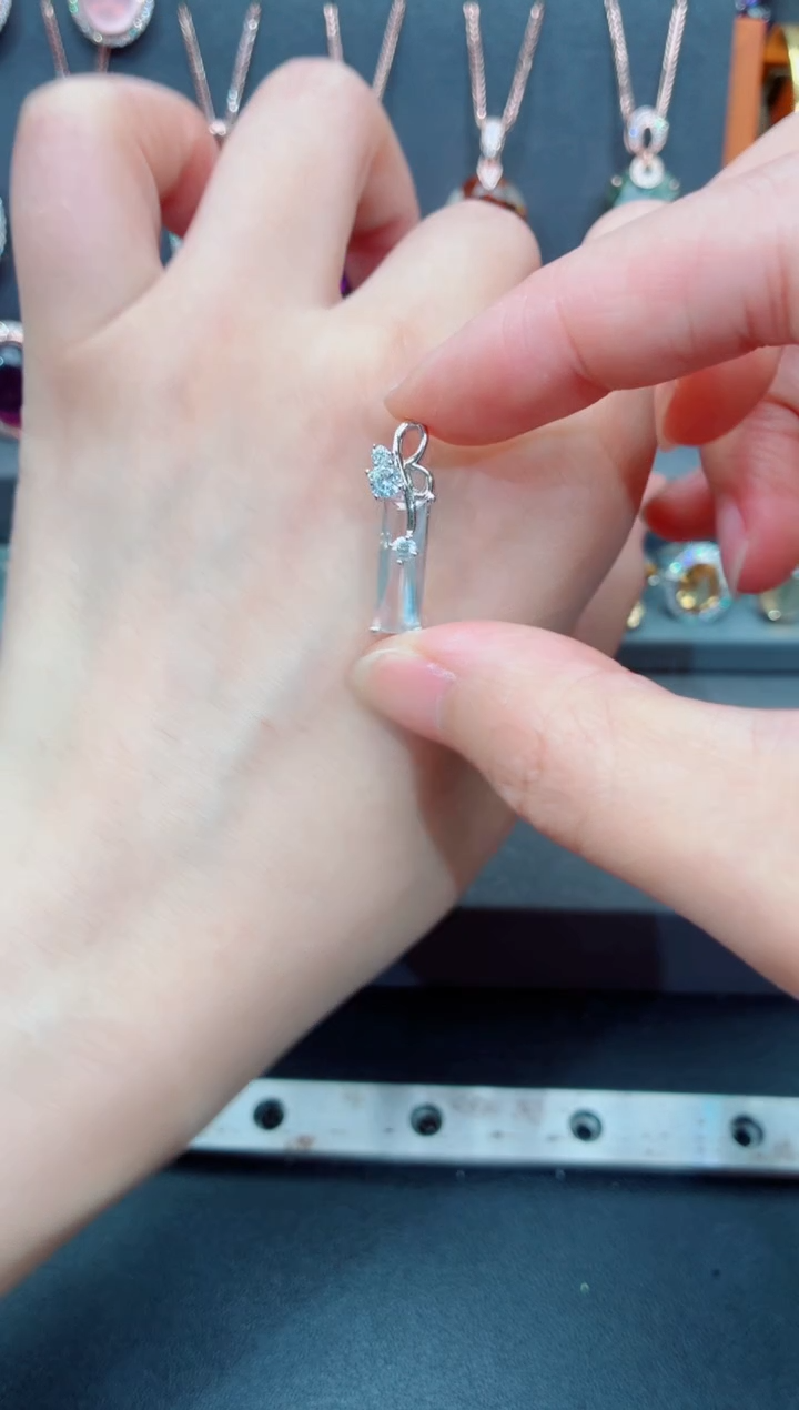 银S925镶嵌吊坠(不含链)水晶水晶吊坠