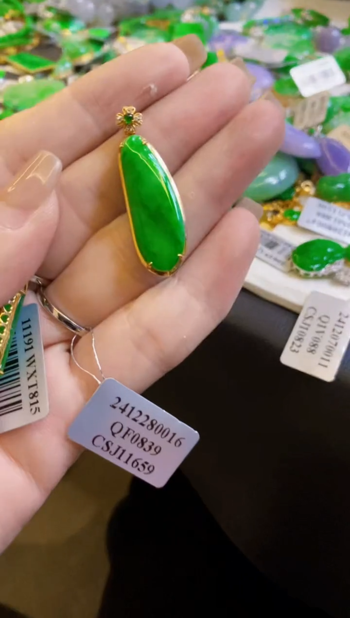 【闪购商品】定制翡翠18K金镶嵌瓜