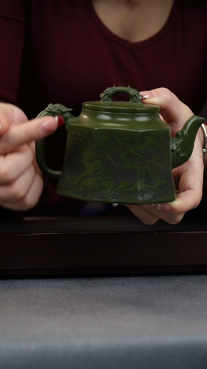 【闪购商品】紫砂茶壶民国绿 八方金钟 刻龙马