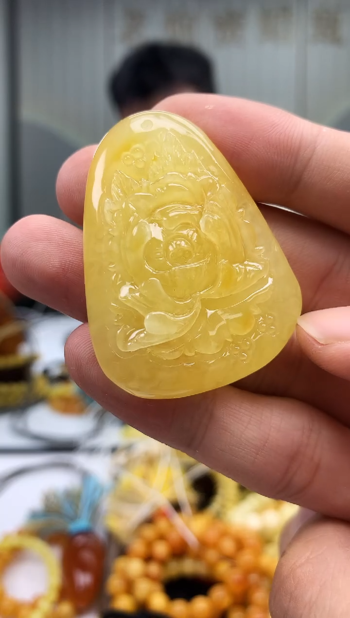 裸石蜜蜡未镶嵌吊坠