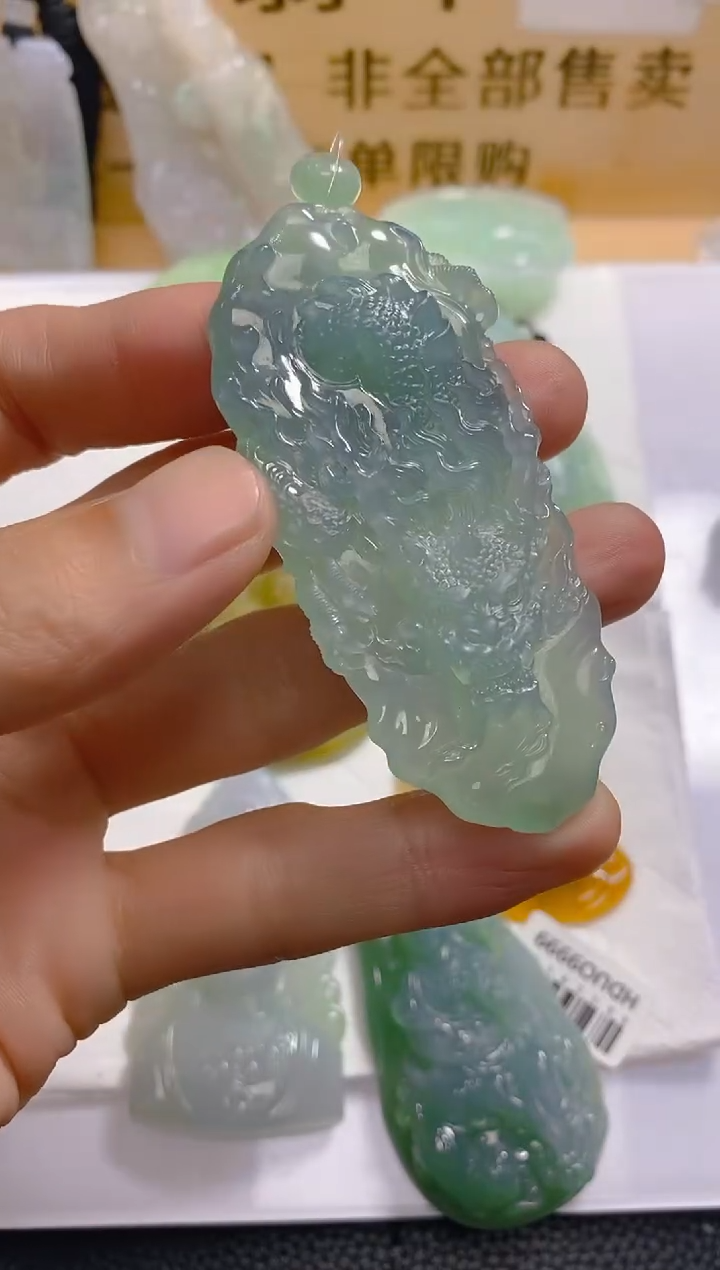 【闪购商品】定制翡翠未镶嵌LY060565