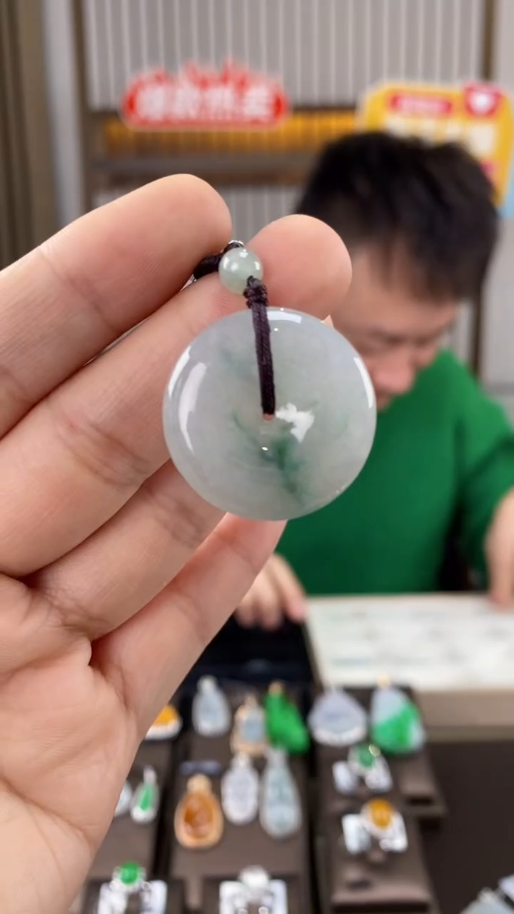 【闪购商品】翡翠吊坠(不含链)未镶嵌翡翠平安扣