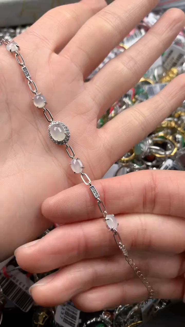 银S925镶嵌戒指翡翠666       2