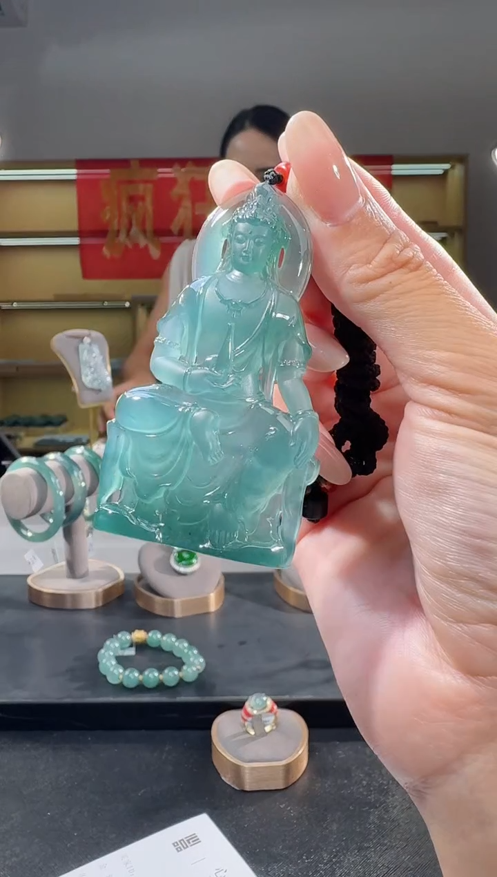 翡翠未镶嵌吊坠(不含链)观音