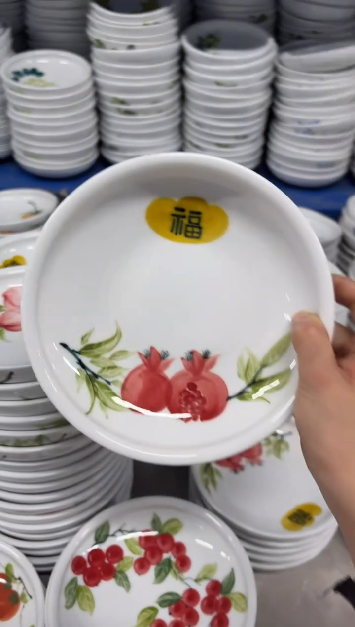 景德镇手绘釉中彩（食品级）小月亮盘