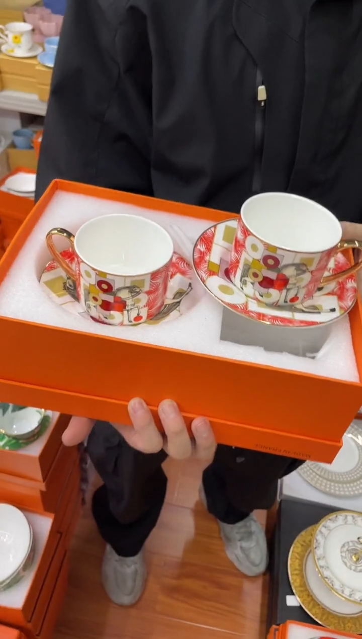 杯鸿辉家品牌瓷器，京东包邮！