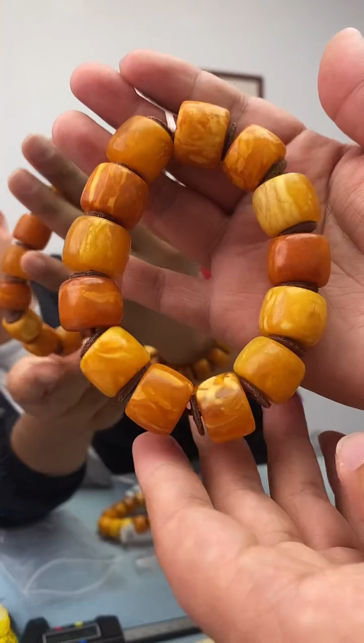 琥珀未镶嵌珠宝奇石假一罚十，永久原价包退多样性发一件057