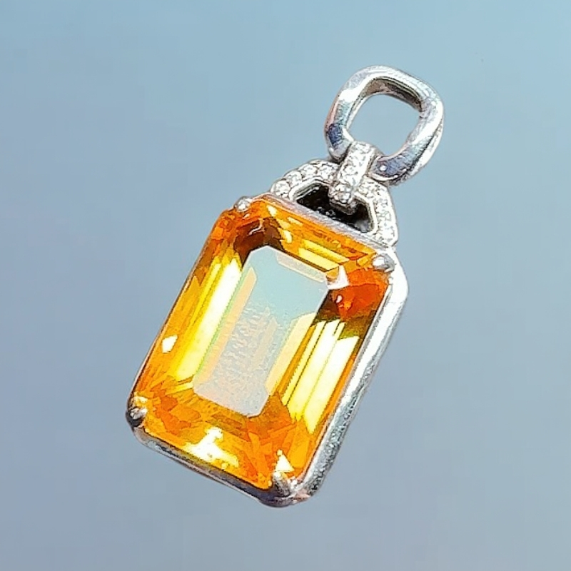 天然S925银巴西黄水晶吊坠主石10*14尺寸