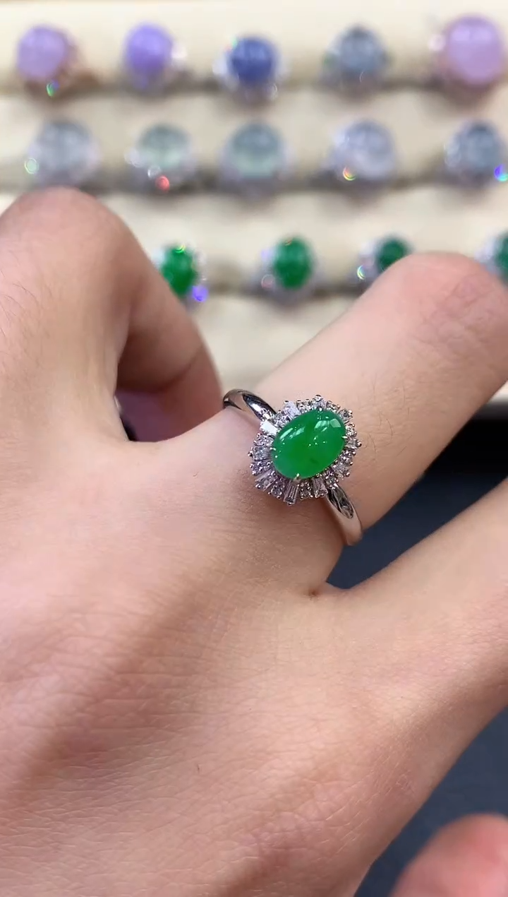 【闪购商品】翡翠戒指18K金镶嵌 B39        