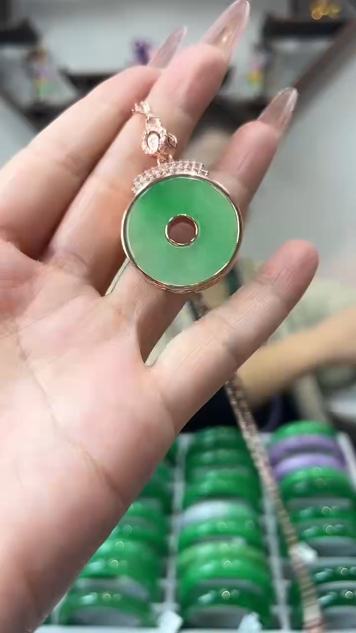 【闪购商品】翡翠吊坠(赠链)未镶嵌h44 设计款平安卡吊坠