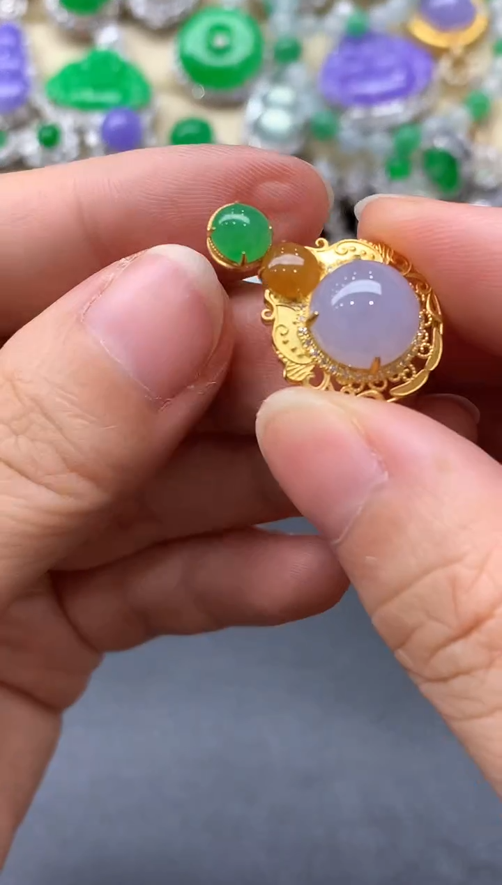 颈饰18K金镶嵌翡翠307-中国好珍宝