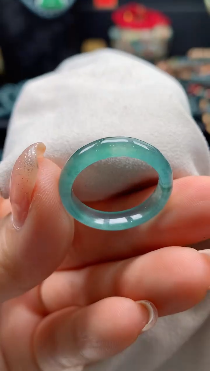 【闪购商品】翡翠颈饰未镶嵌0078663031（19-20圈口）