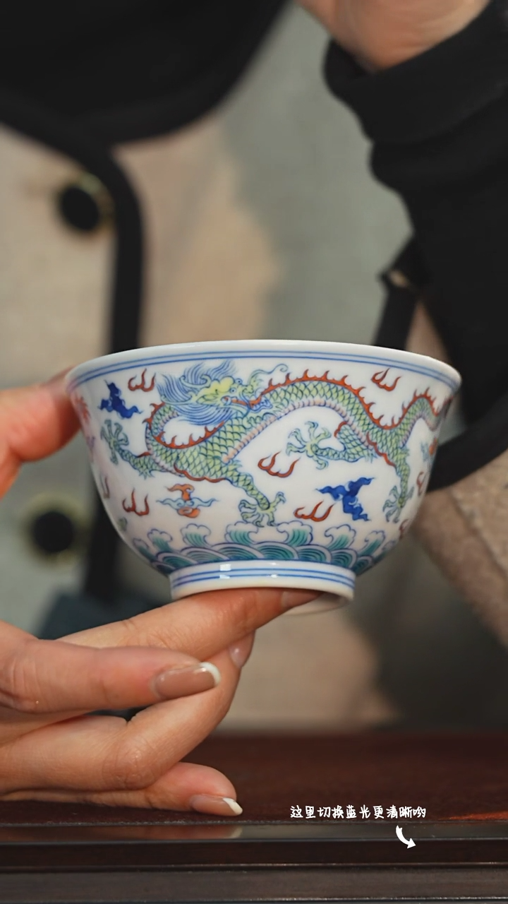 【闪购商品】馆藏级斗彩女将军—涂杏花大师