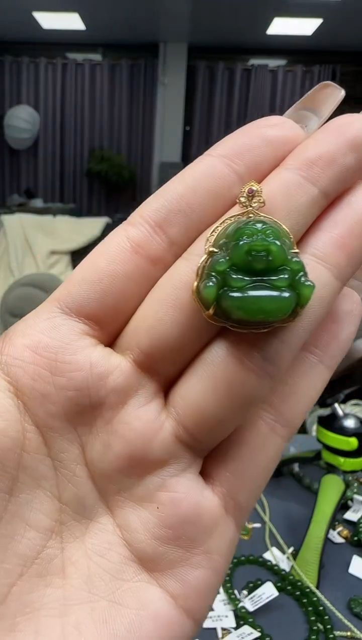 【闪购商品】和田玉挂件18K金镶嵌1