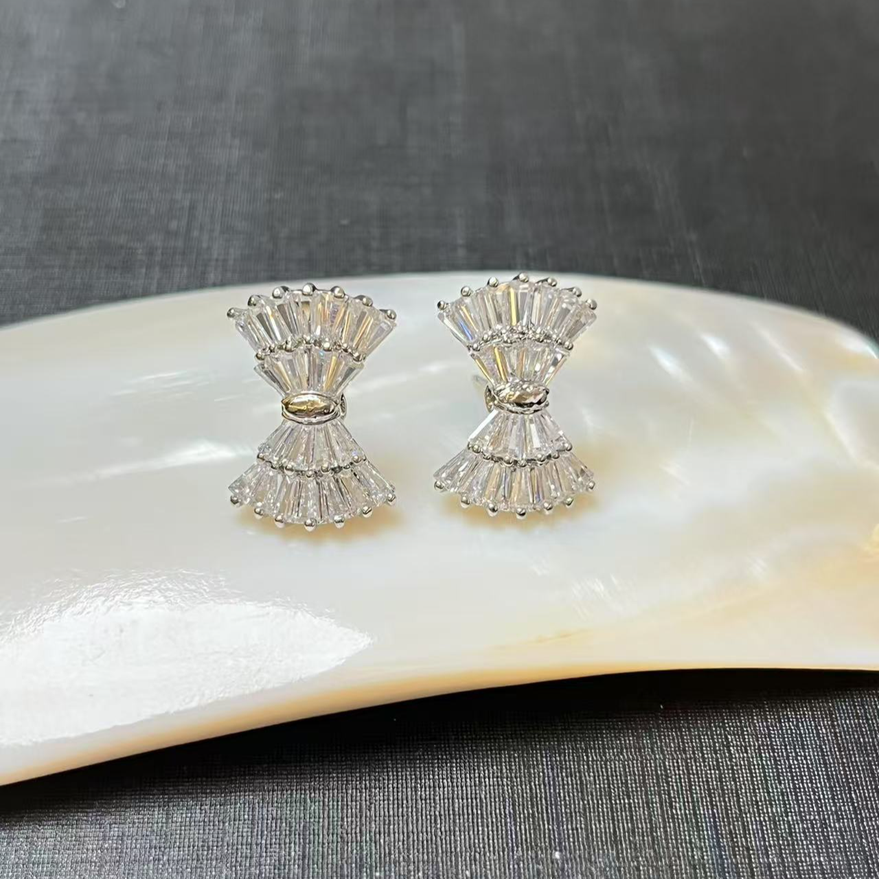 铜合金合成锆石耳饰 耳饰(E451耳钉）