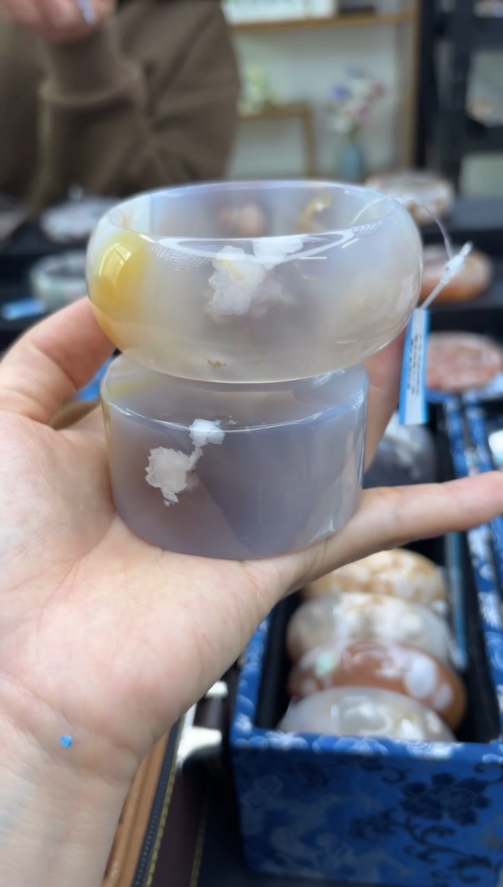 【闪购商品】石英质玉手镯未镶嵌C72(63圈赠送镯心)