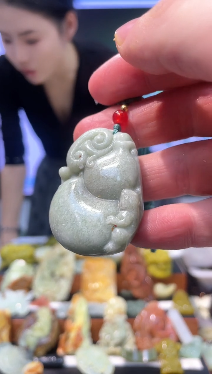 【闪购商品】岫玉吊坠未镶嵌·