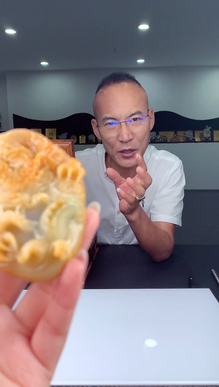 未镶嵌定制翡翠黑*?天然翡翠（拍一发一)