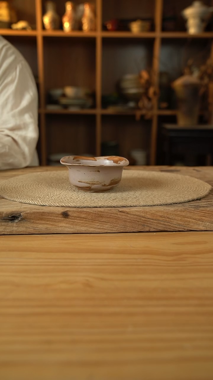 橡皮粉系列的小号草帽米饭碗1个