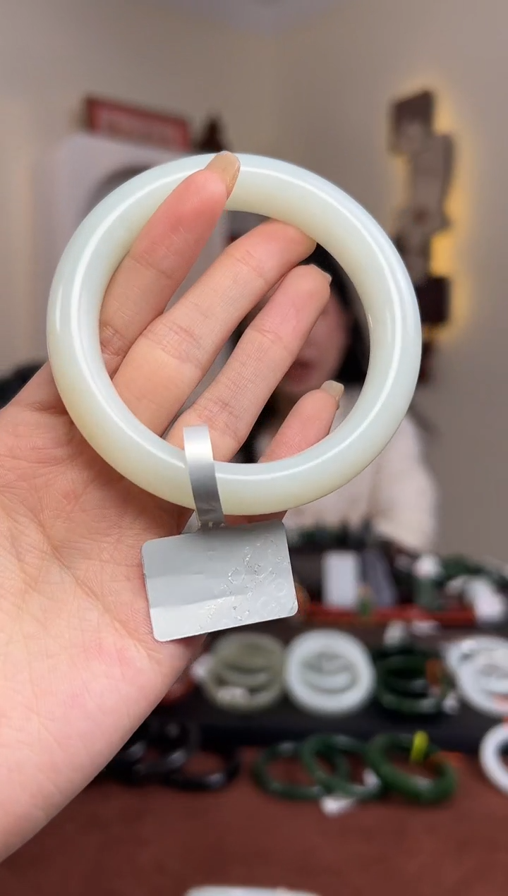 【闪购商品】和田玉手镯未镶嵌S11- 59mm+ 