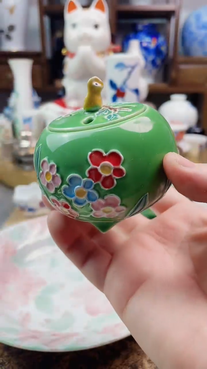 【闪购商品】盘晟峰香炉一一一