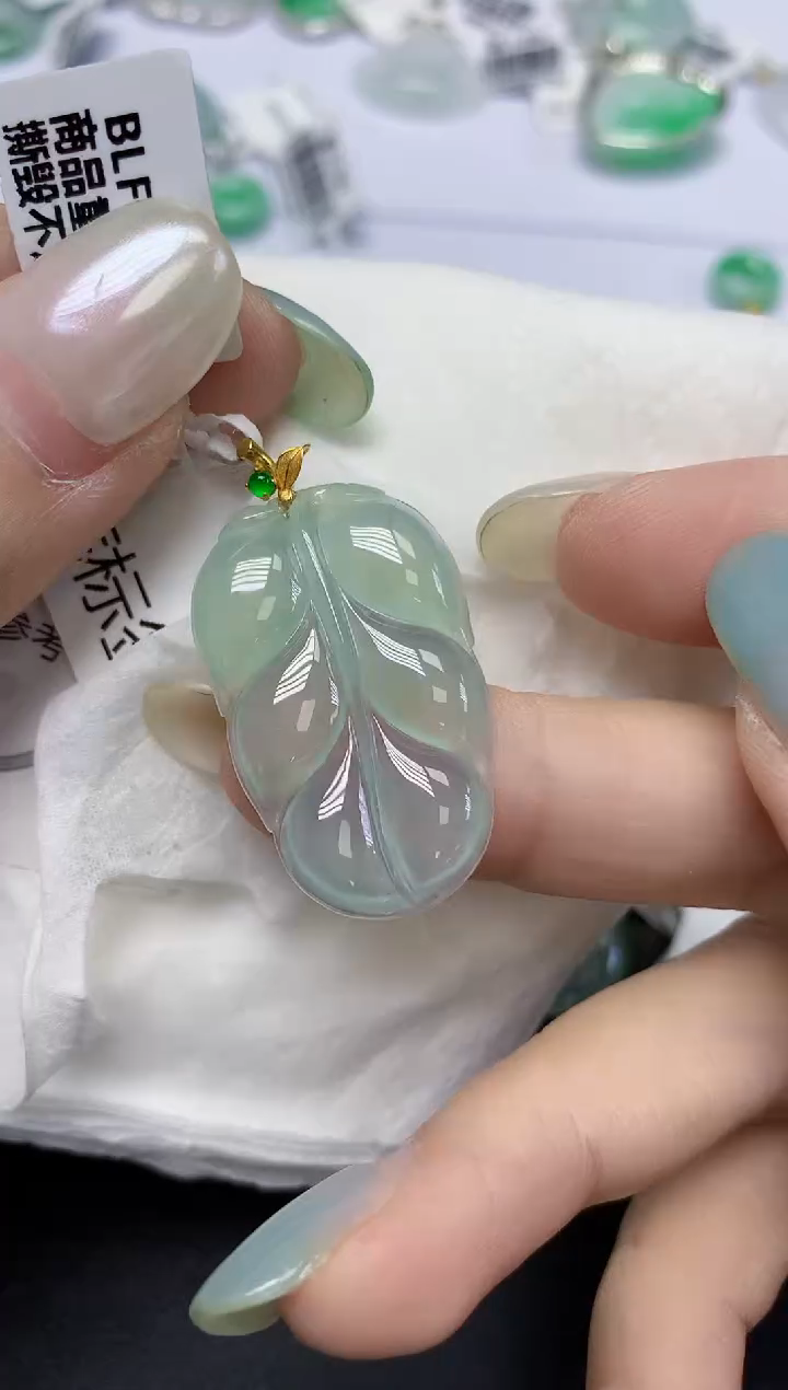 翡翠18K金镶嵌颈饰天然缅甸翡翠A货百元以上9元证书费自理