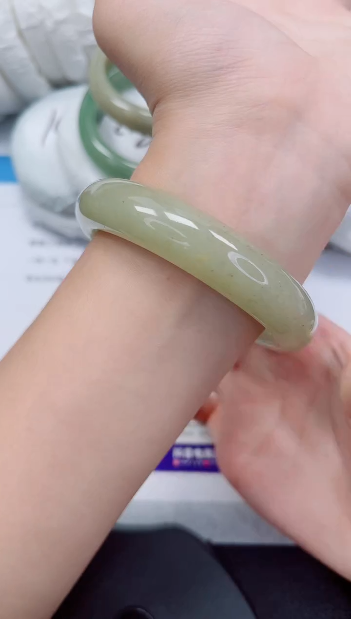石英质玉手镯未镶嵌163-59/60
