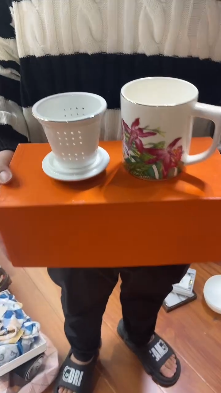 杯鸿辉家品牌瓷器，京东包邮！