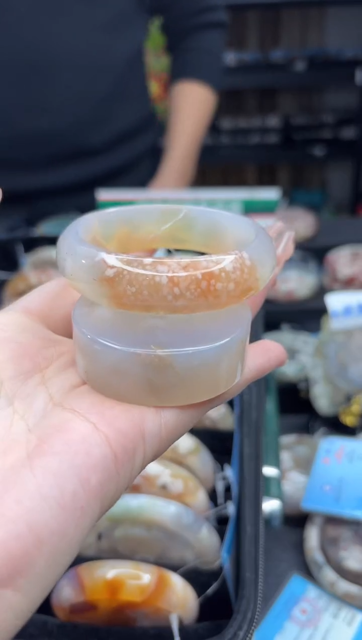 【闪购商品】石英质玉手镯未镶嵌773（55圈赠送镯心）