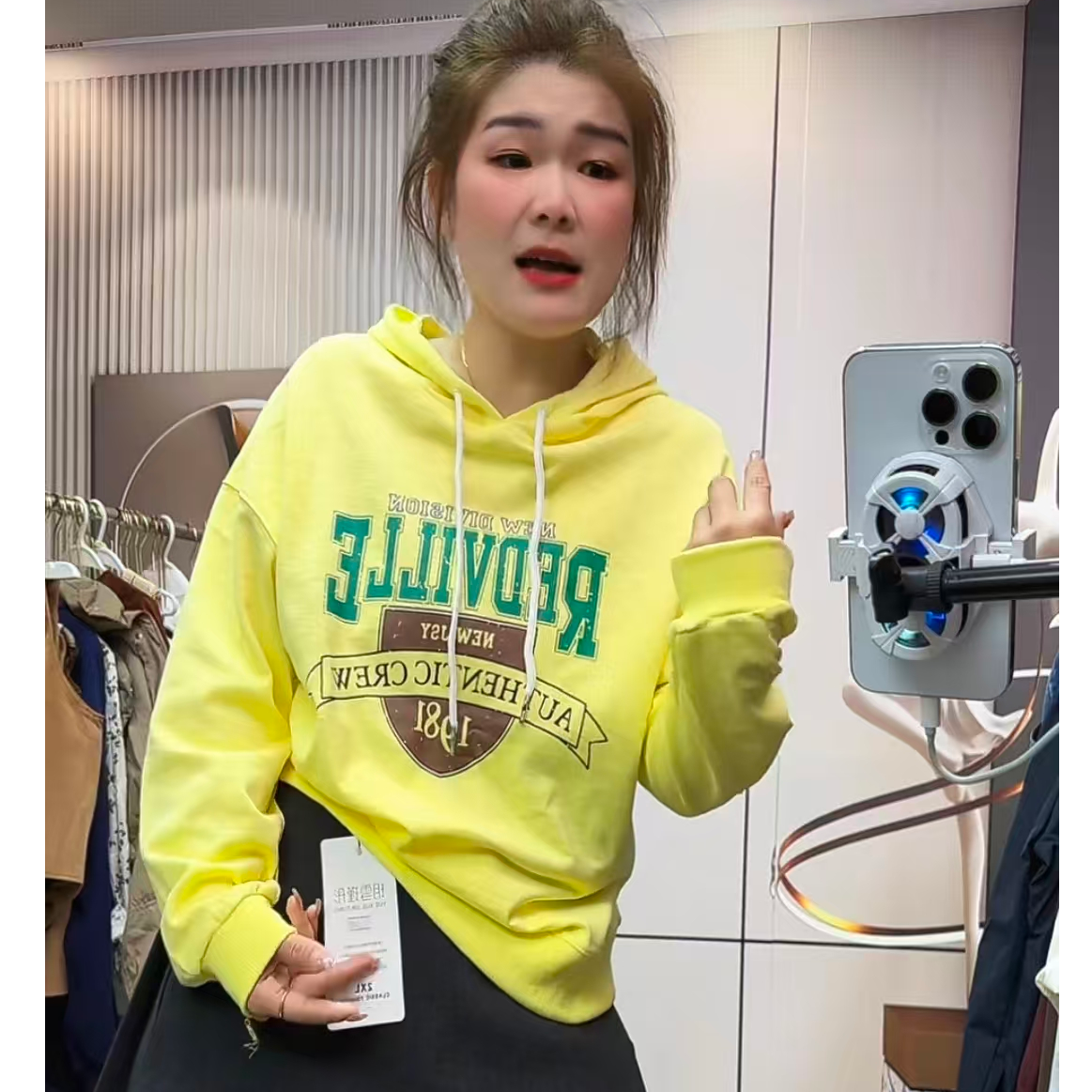 百搭秋季套头常规圆领上衣简约萌趣卫衣长袖春季