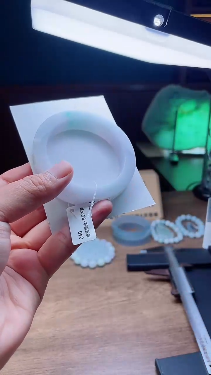 定制翡翠手镯未镶嵌定制