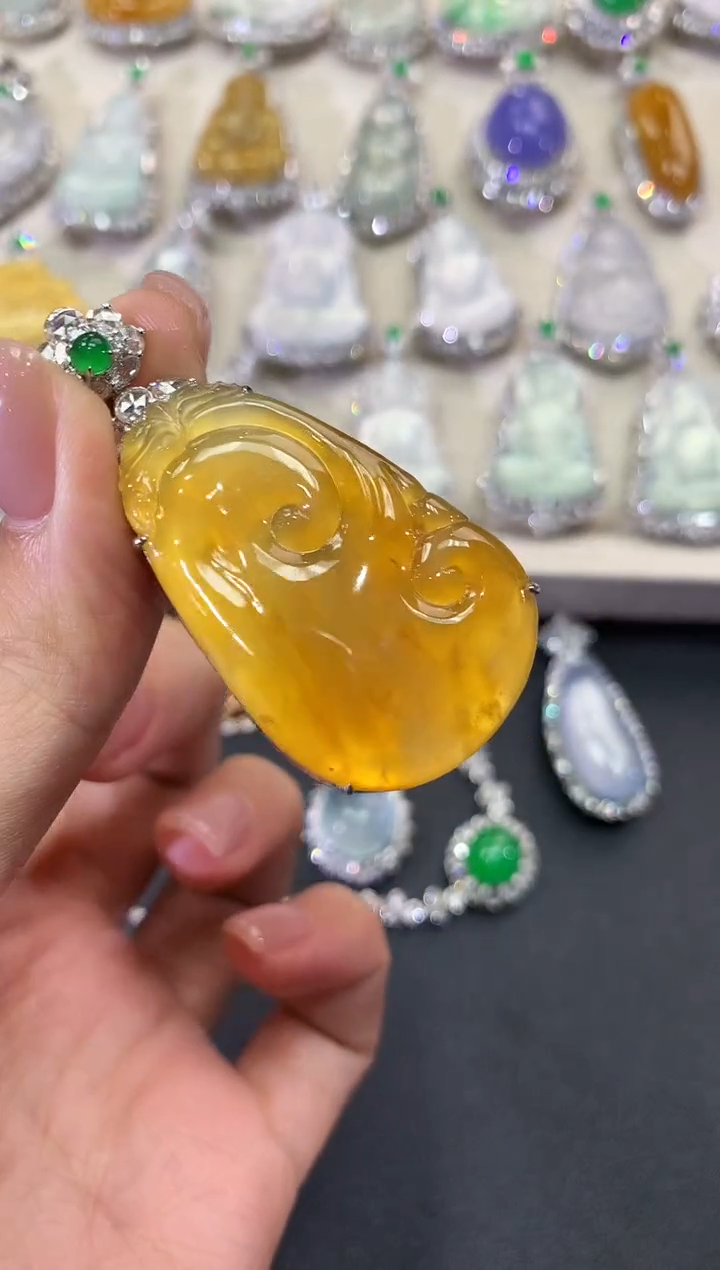 【闪购商品】翡翠吊坠(不含链)18K金镶嵌W177        