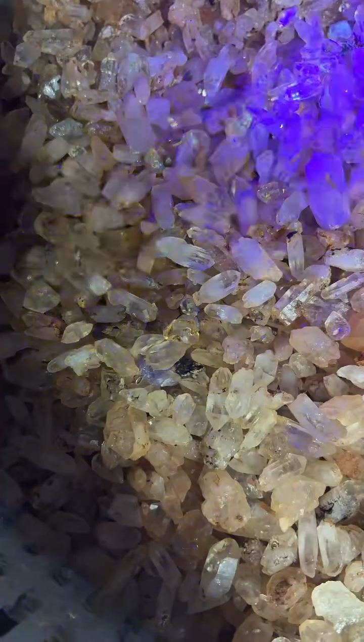 【闪购商品】水晶摆件未镶嵌油胆骸骨300g