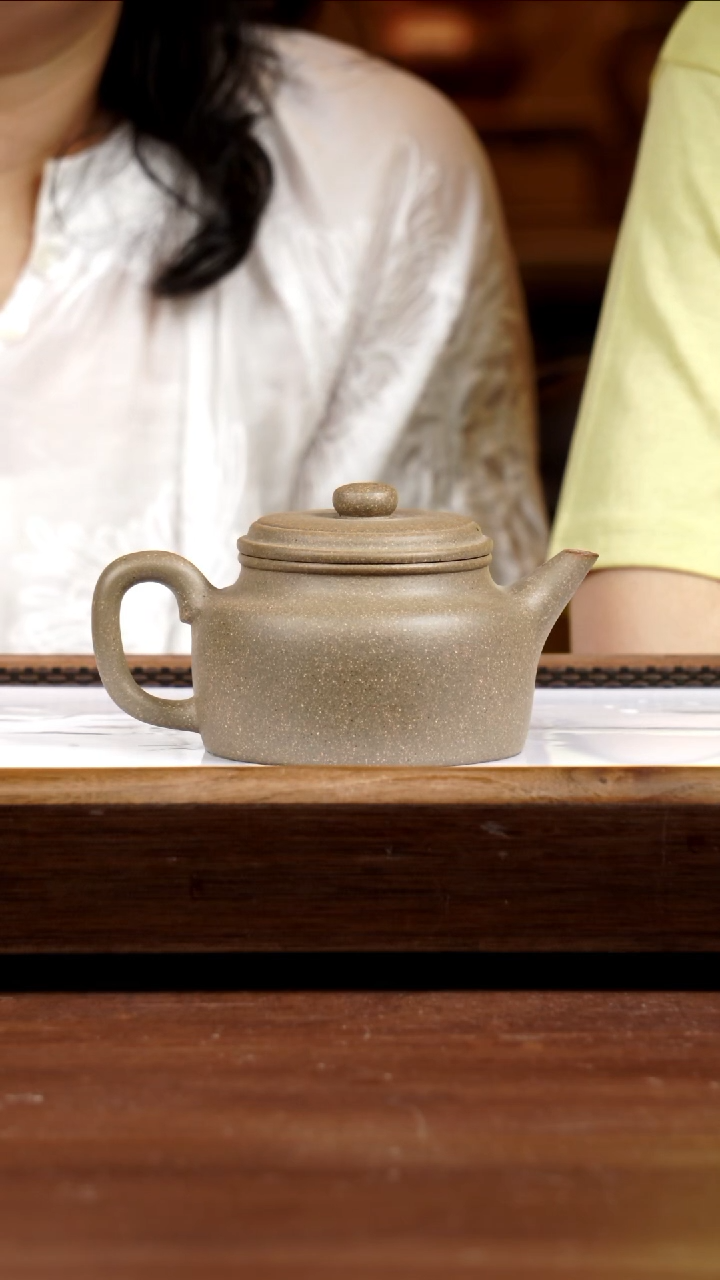 茶壶紫砂蟹壳青德钟250CC