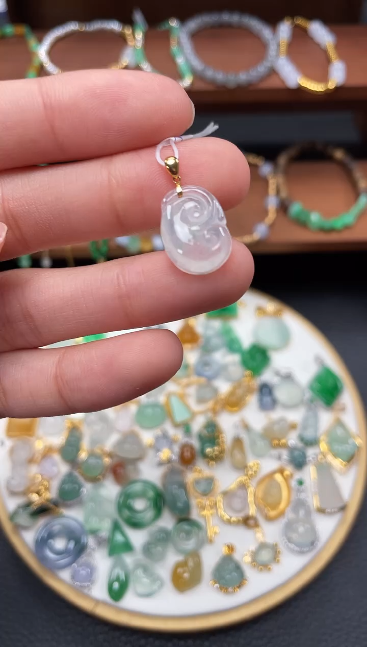 【闪购商品】翡翠吊坠(不含链)18K金镶嵌一个  JK163