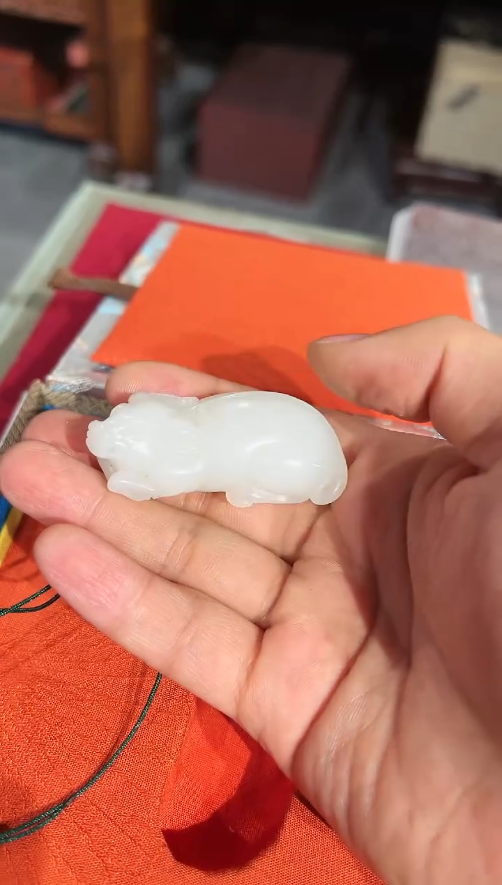 【闪购商品】和田玉挂件未镶嵌39小牛牛