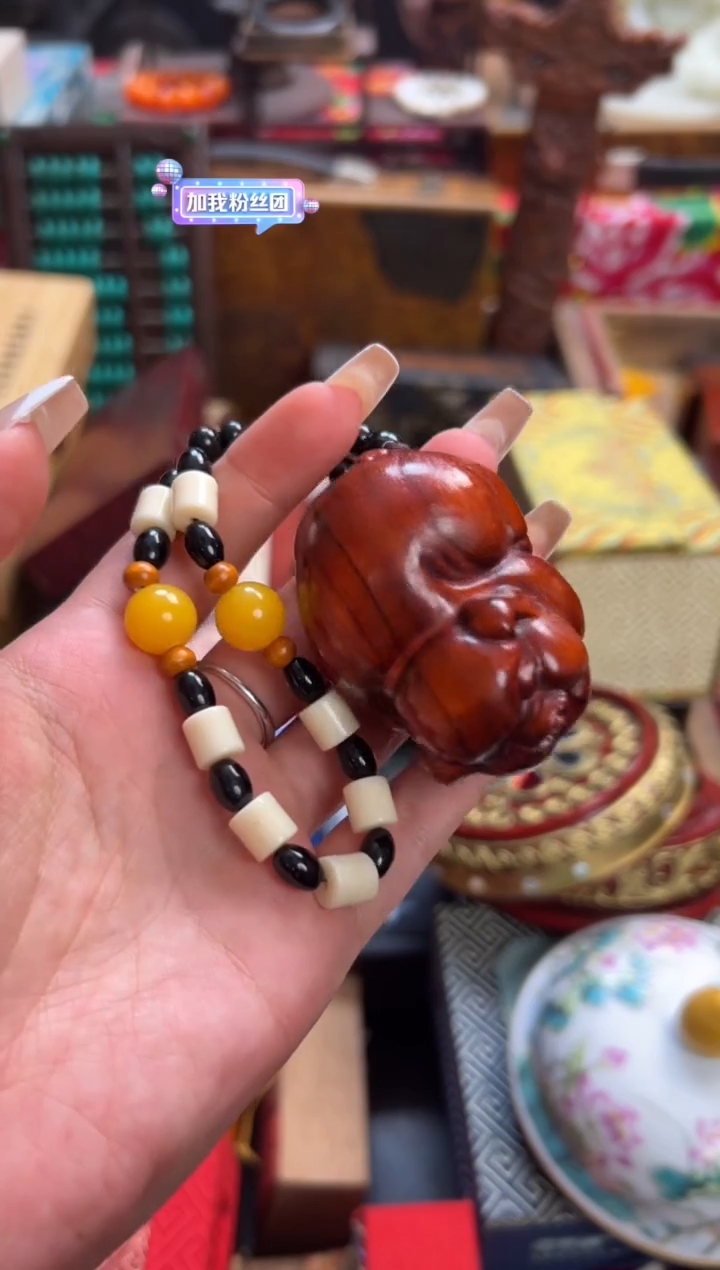 檀香紫檀（小叶紫檀）--------瓷--------朱把件