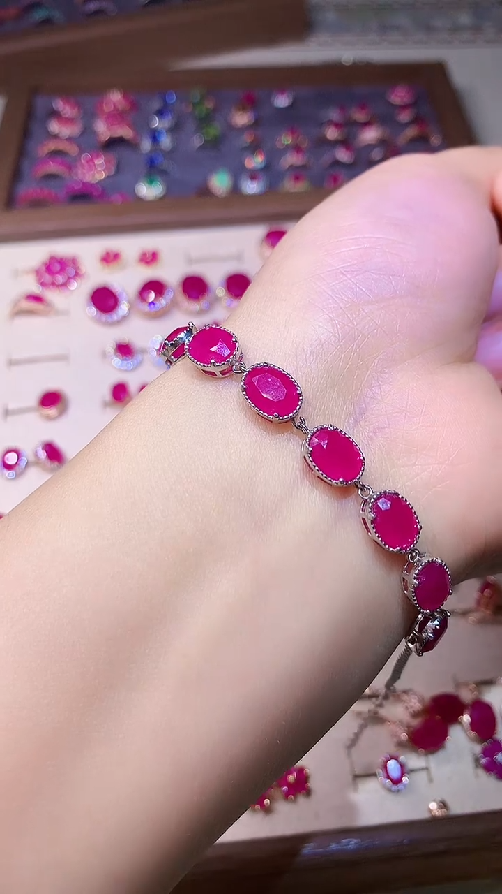 【闪购商品】红宝石手链银S925镶嵌000