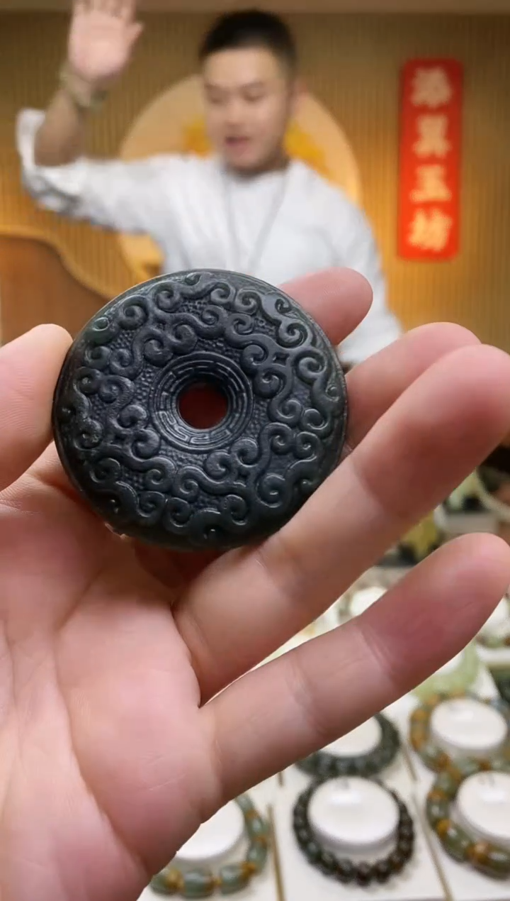 【闪购商品】和田玉平安扣未镶嵌多样性随机发一