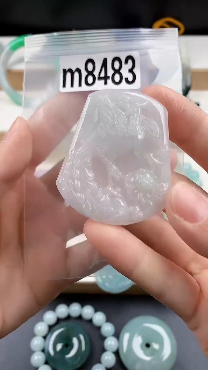 颈饰未镶嵌翡翠天然翡翠吊坠挂件