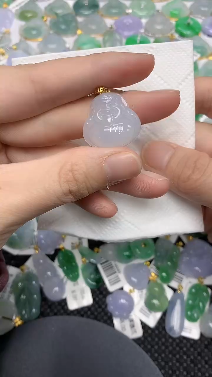 颈饰18K金镶嵌翡翠111111111111