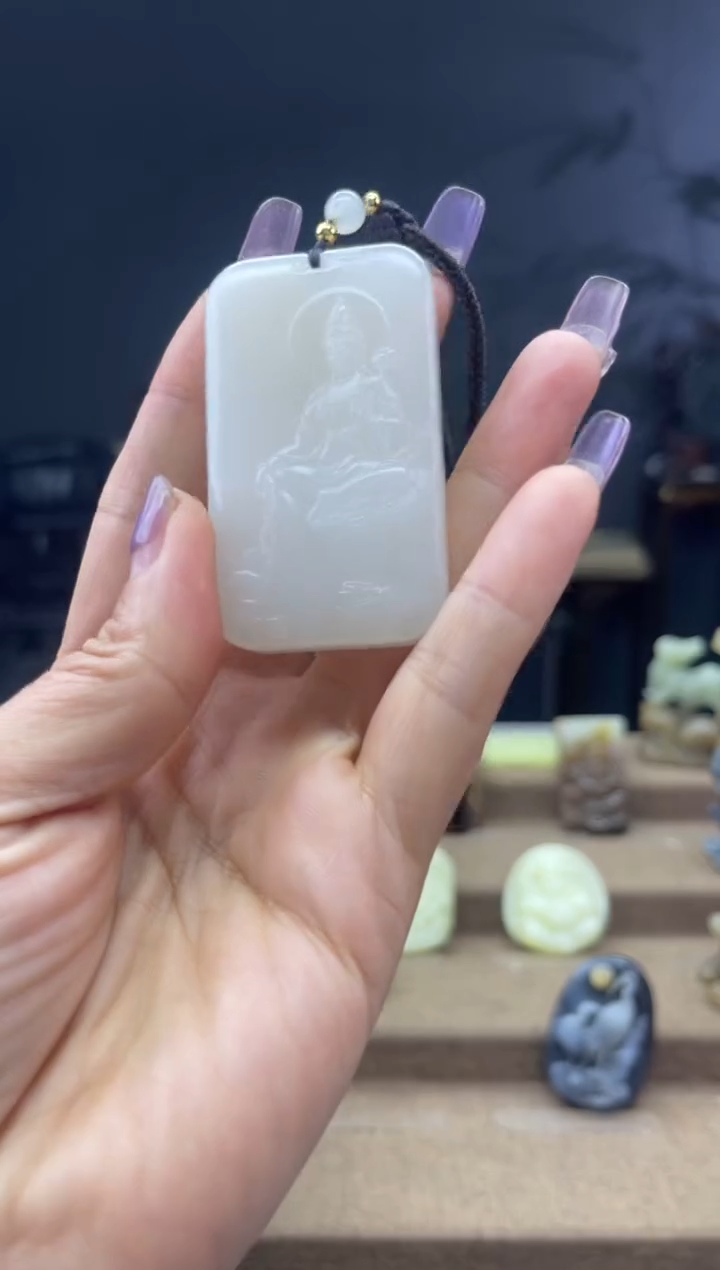 颈饰未镶嵌和田玉1