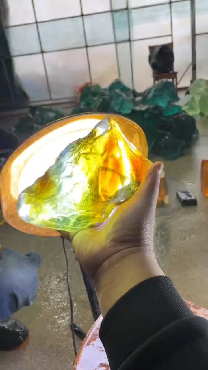 新疆彩石奇石摆件