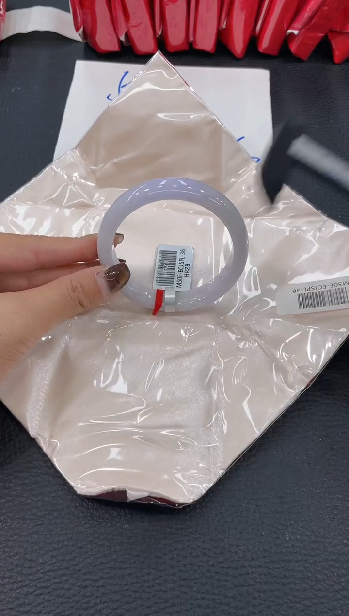 【闪购商品】翡翠手镯未镶嵌手镯