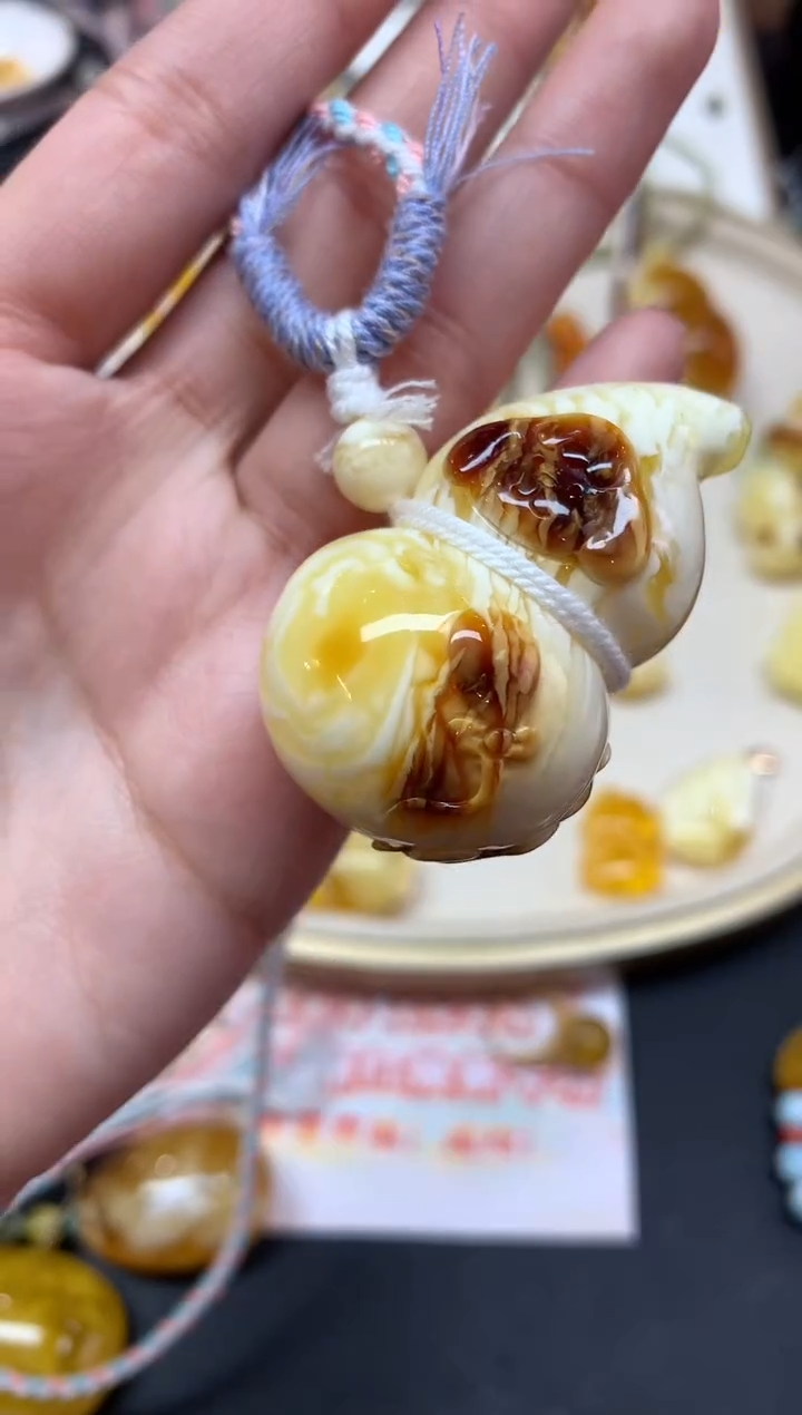 【闪购商品】蜜蜡裸石未镶嵌吊坠A41|12000