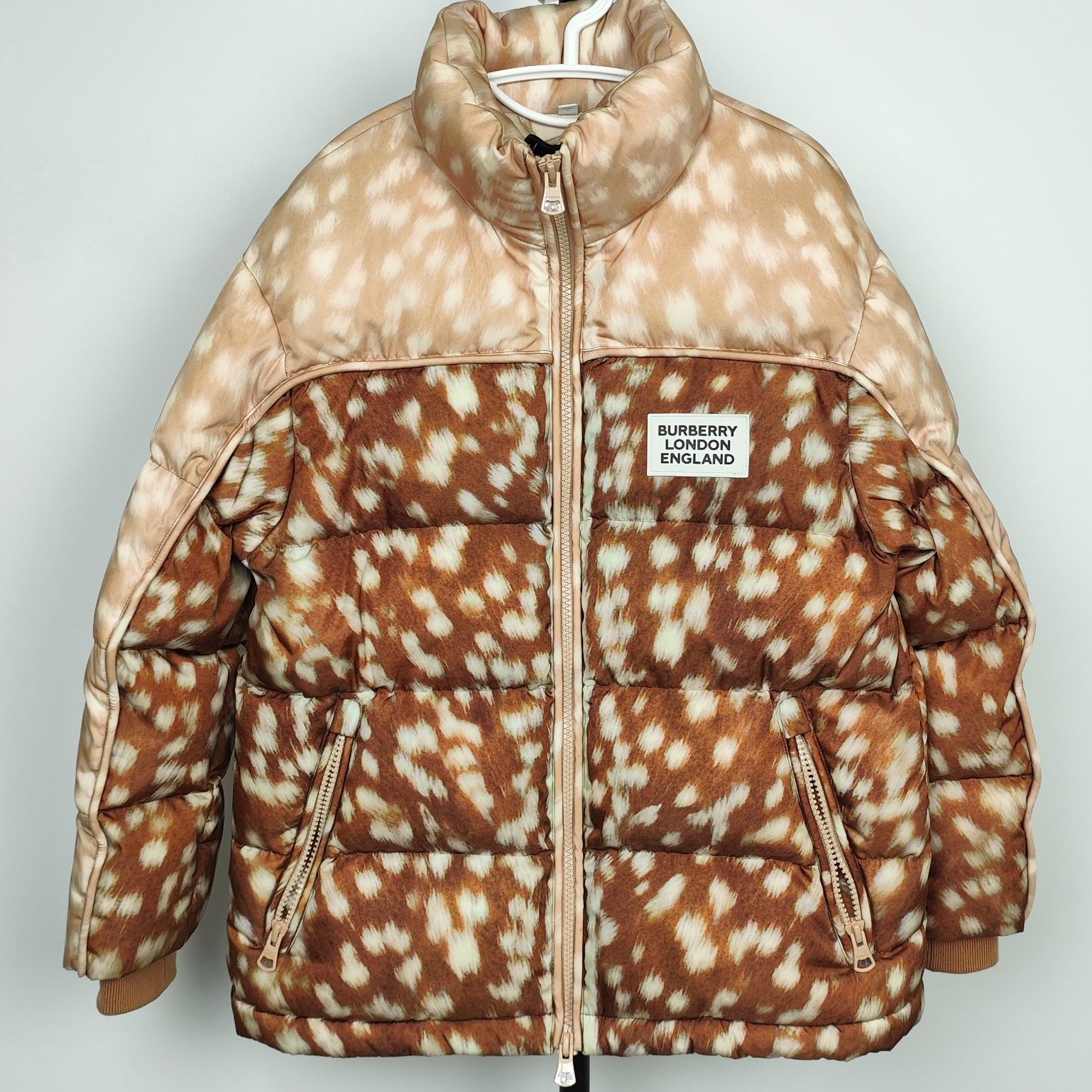 95新 BURBERRY/博柏利 麦殿/羽绒服S码/251018VRS8L01