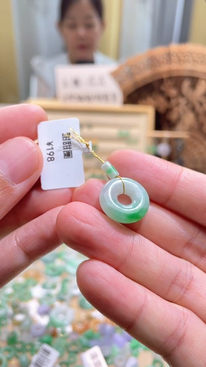 颈饰未镶嵌翡翠甜甜圈